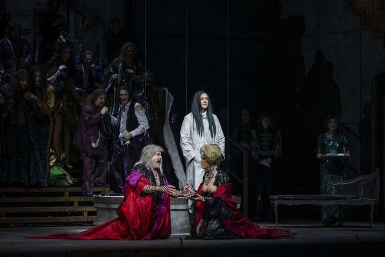 Salome (saison 23/24) - 12