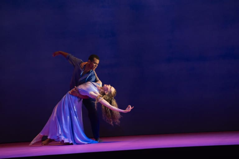 230616-089BF_SIGNES_Carolyn Carlson_Caroline Osmont Jack Gasztowtt (c) Benoîte Fanton OnP