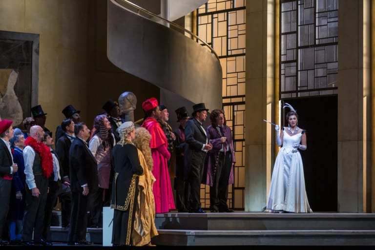 Manon (saison 24/25)