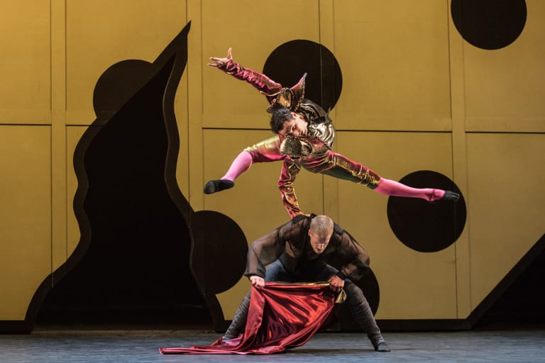 10_ann-ray-carmen-pregen-0590_CARMEN_MATS-EK_Florent-Melac-(Escamillo)-Simon-Le-Borgne-(Don-José)-(c)-Ann-Ray-OnP