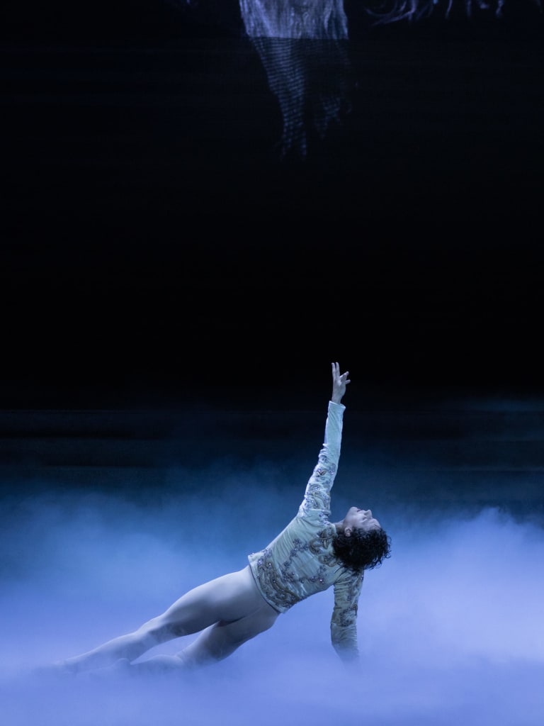 Lac-des-cygnes-ann-ray-5103_LAC DES CYGNES_ R Noureev_Hugo Marchand (c) Ann Ray OnP