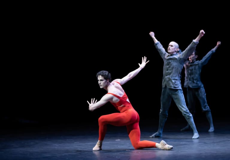 _Z9Z9770_OISEAU DE FEU_Maurice Béjart_Florent Melac (c) Julien Benhamou OnP