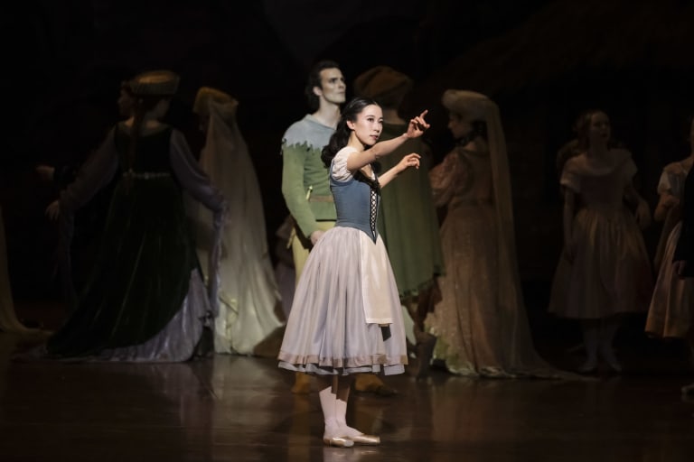 _Z9Z5326_GISELLE_Coralli Perrot_Sae Eun Park Jérmy-Loup Quer  (c) Julien Benhamou OnP