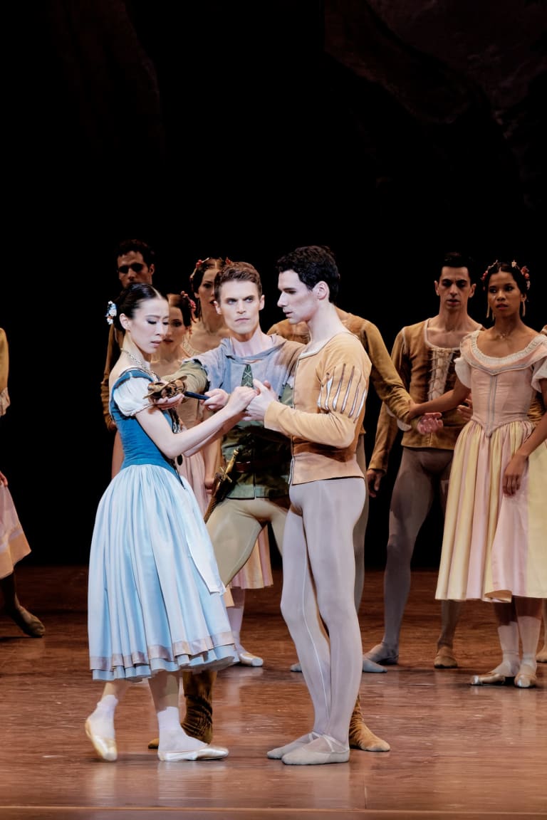 220706-Gis-343_GISELLE_CORALLI-PERROT_Sae Eun Park (Giselle) Paul Marque (Albrecht) Daniel Stokes (Hilarion) (c) Agathe Poupeney OnP