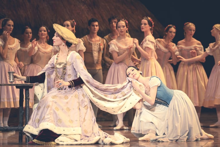 MHB_4714_GISELLE_CORALLI PERROT_Sae Eun Park Fanny Gorse (c) Maria-Helena Buckley OnP