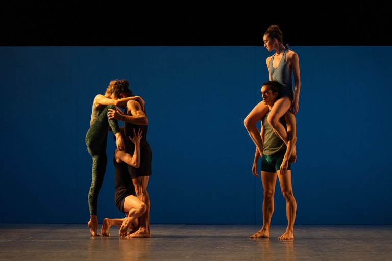 SADEH21_240205_YKellerman_PG0274__SADEH_Ohd Naharin_M Gautier de Charnacé L Devignes  T Coste A Monié C Gross (c) Yonathan Kellerman OnP