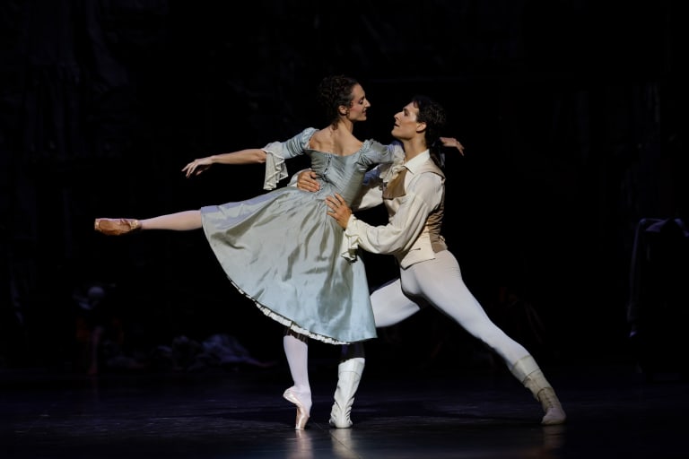 2023 06-HIST-©Loboff-573_HISTOIRE MANON_Kenneth MacMillan_Dorothée Gilbert Hugo Marchand (c) Svetlana Loboff OnP