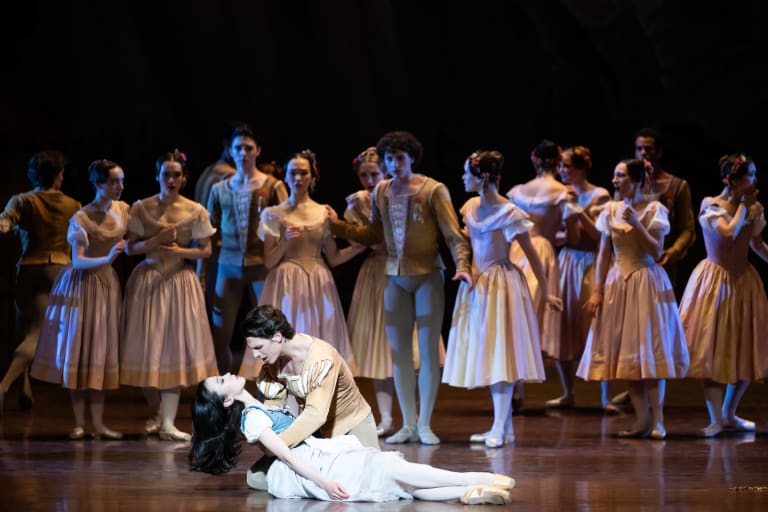 _Z9Z4868_GISELLE_Coralli Perrot_Sae Eun Park Germain Louvet (c) Julien Benhamou OnP