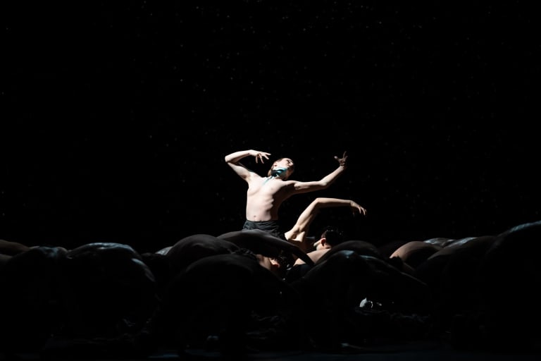 DSC_8494_THE SEASONS' CANON- Crystal Pite_E Guérineau (c) Julien Benhamou OnP