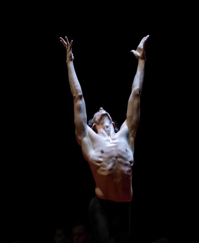 _Z9Z2324_BOLERO_Maurice Béjart_Germain Louvet (c) Julien Benhamou OnP