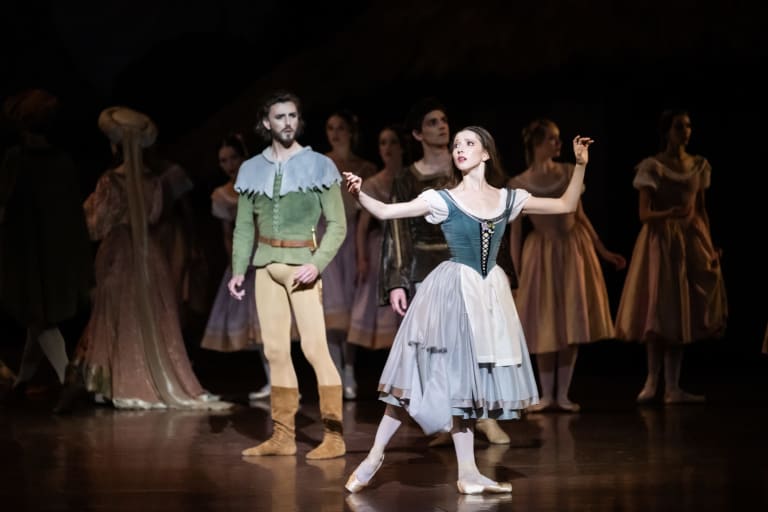 _Z9Z1962_GISELLE_Coralli Perrot_Inès McIntosh  Florimond Lorieux (c) Julien Benhamou OnP