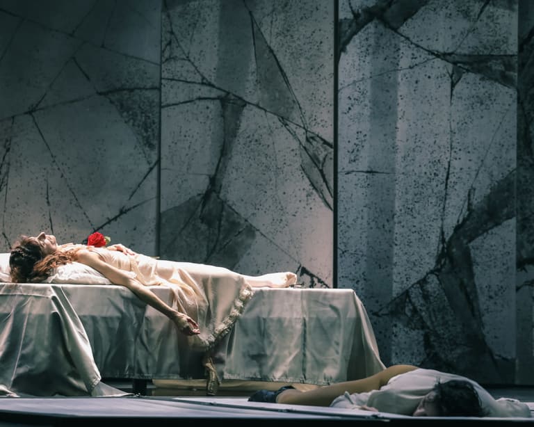 MHB_0958_MAYERLING_ K MacMillan_  D Gilbert (c) Maria-Helena Buckley OnP