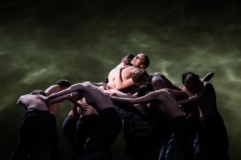 DSC_7468_THE SEASONS' CANON- Crystal Pite_R Stojanov (c) Julien Benhamou OnP