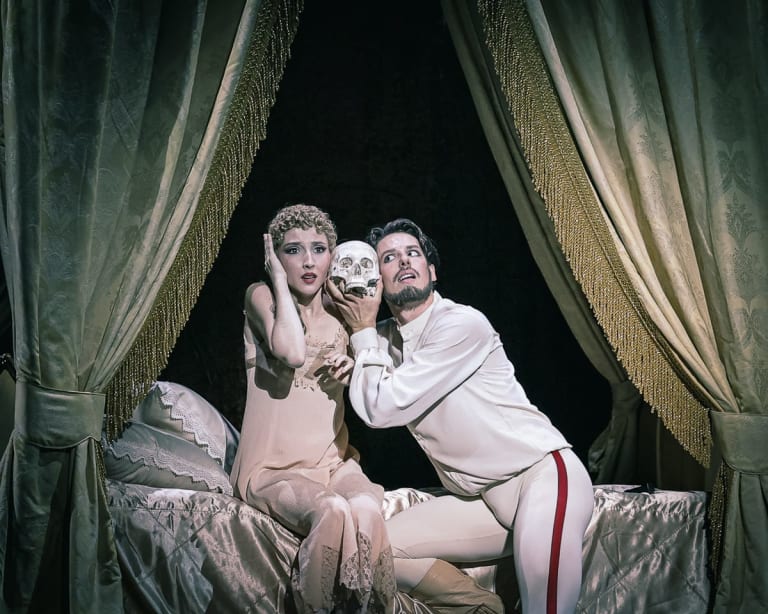 MHB_4788_MAYERLING_K MacMillan_I McIntosh G Louvet (c) Maria-Helena Buckely OnP