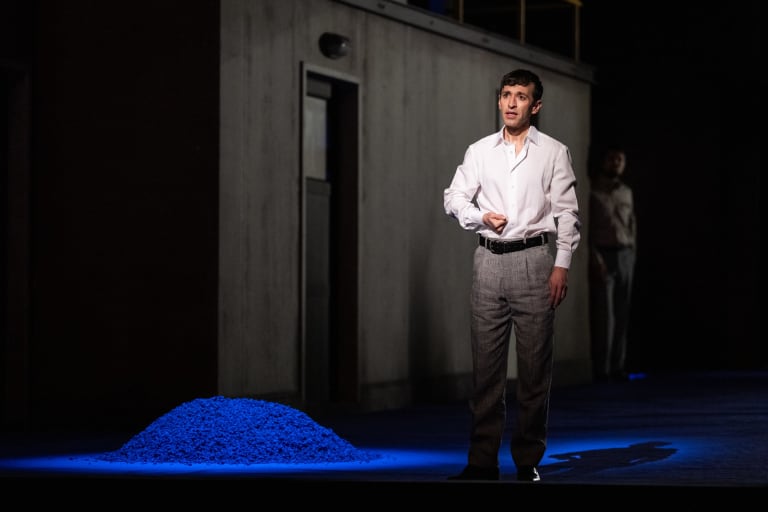 Satyagraha (saison 25/26) - 11