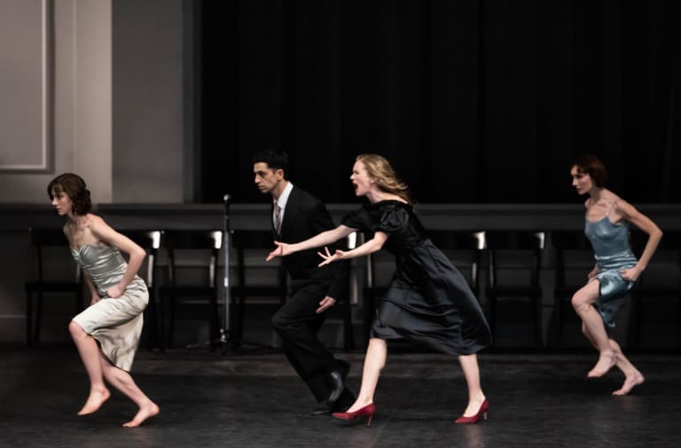 _DSC6709_KONTAKTHOF Une pièce de Pina Bausch_Lucie Devignes Axel Ibot Caroline Osmont Eve Grinsztajn (c) Julien Benhamou OnP