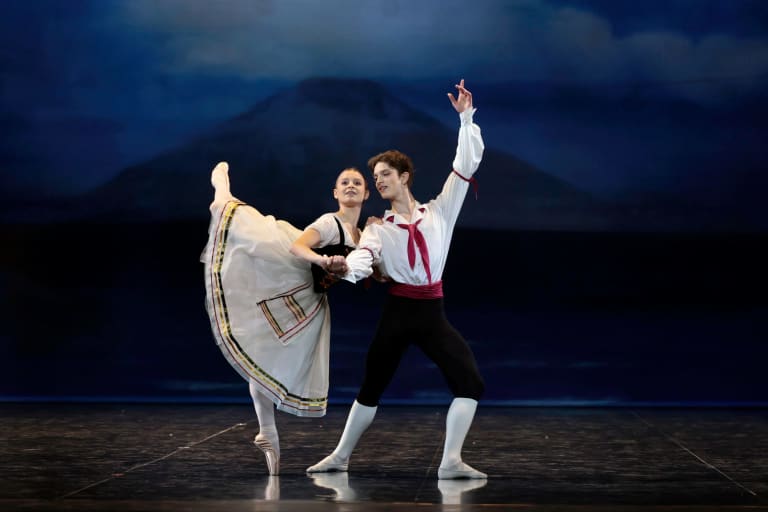 Fête des Fleurs à Genzano (August Bournonville), Ecole de Danse de l'Opéra de Paris © Svetlana Loboff OnP-360