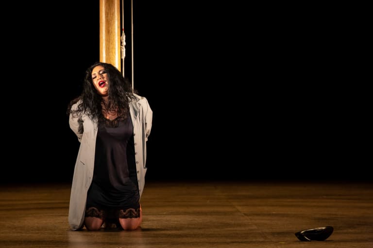 Carmen (saison 18/19) - 11