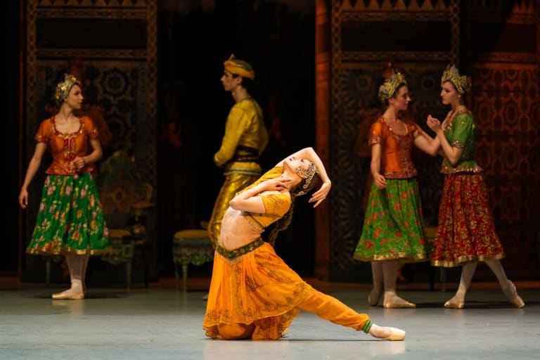 BAYADERE_260611_(c) YKellerman OnP_PG0513_ L Baulac