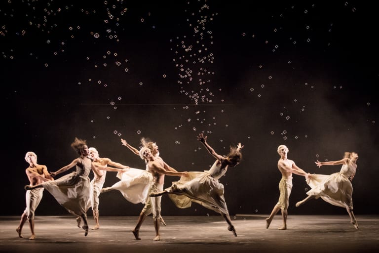 ann-ray-jiri-kylian-AP-1801_SECHS TÄNZE_J Kylian (c) ann ray OnP