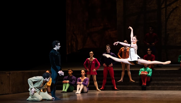 Amandine-Albisson--Esmeralda--Mathias-Heymann-Stephane-Bullion--NotreDamedeParis_--c--Julien-Benhamou-OnP0369