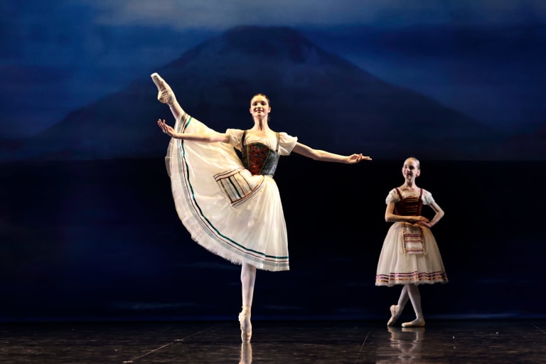 Napoli - Pas de six et Tarentelle (August Bournonville), Ecole de Danse de l'Opéra de Paris © Svetlana Loboff OnP-378