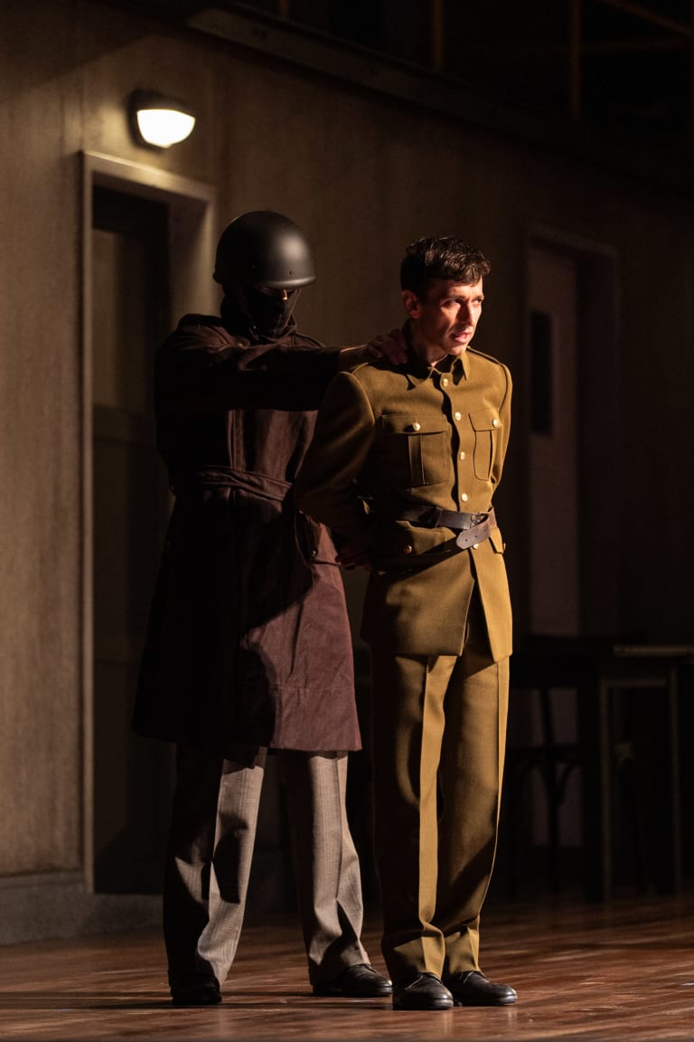 Satyagraha (saison 25/26) - 12