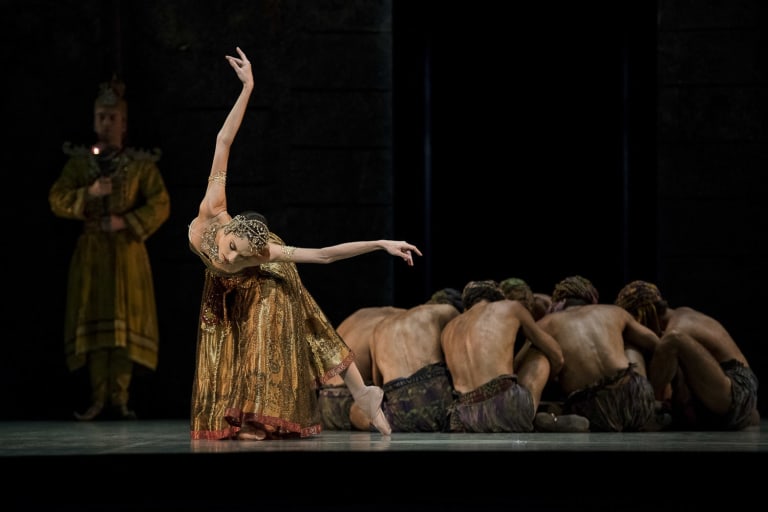 La Bayadère 15-16 - 10