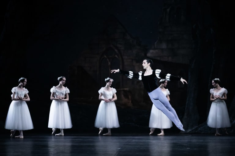 _Z9Z8670_GISELLE_Coralli Perrot_ Marc Moreau (c) Julien Benhamou OnP