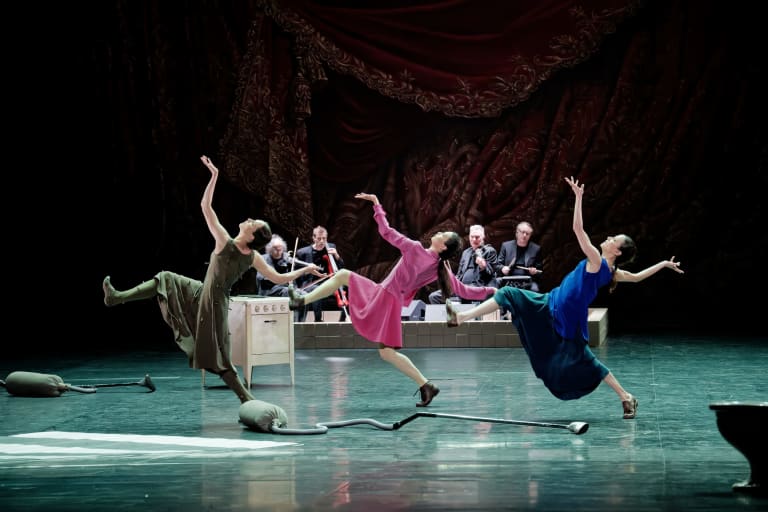 250325-BONP-Appartement109_Mats Ek_V Colasante H O'Neill L Pagliero (c) Agathe Poupeney OnP