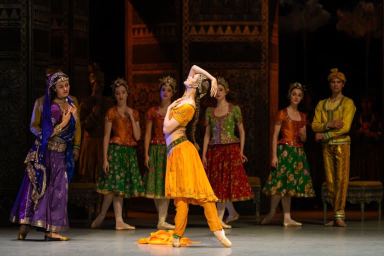 BAYADERE_260611_(c) YKellerman OnP_PG0502_ L Baulac
