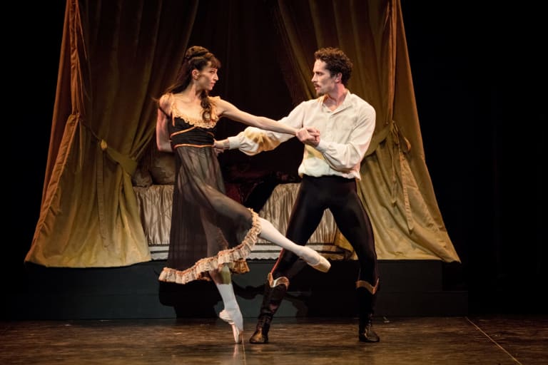 -1512_MAYERLING_Kenneth MacMillan_Hannah O'Neill (Mary Vestsera) Stéphane Bullion (Rodolphe) (c) ann ray OnP