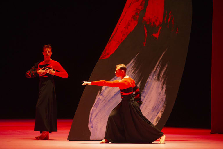 230616-069BF_SIGNES_Carolyn Carlson_Yann Chailloux Adrien Couvez (c) Benoîte Fanton OnP