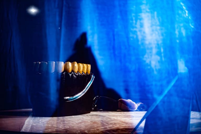 Quartier Est: Barre d’immeuble IV (saison 23/24) - 12