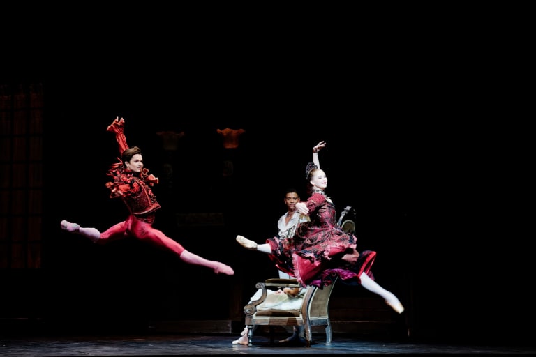 20231205_CasseN_Preg_051_CASSE-NOISETTE_ R Noureev_Bianca Sudamore et Antoine Kirscher (c) Agathe Poupeney OnP