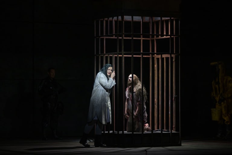 Salome (saison 23/24) - 3