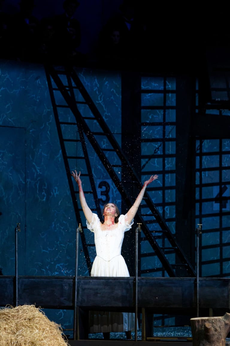 Lucia di Lammermoor 22-23 © Emilie Brouchon - OnP (12)
