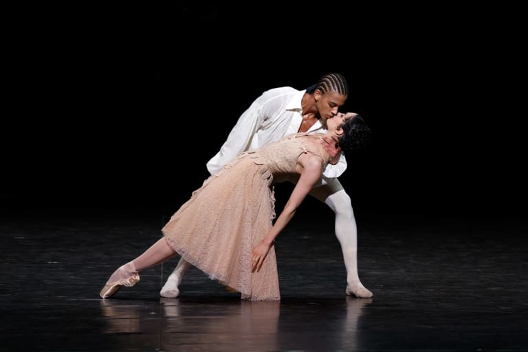 2023 06-HIST-©Loboff-2495_HISTOIRE MANON_Kenneth MacMillan_Amandine Albisson Guillaume Diop (c) Svetlana Loboff OnP