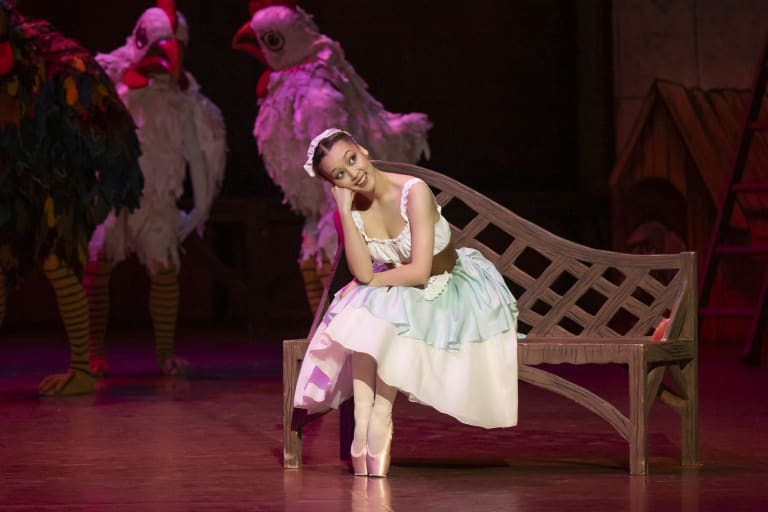 240320-001BF_LA FILLE MAL GARDEE_ F Ashton_Clara Mousseigne (c) Benoite Fanton OnP