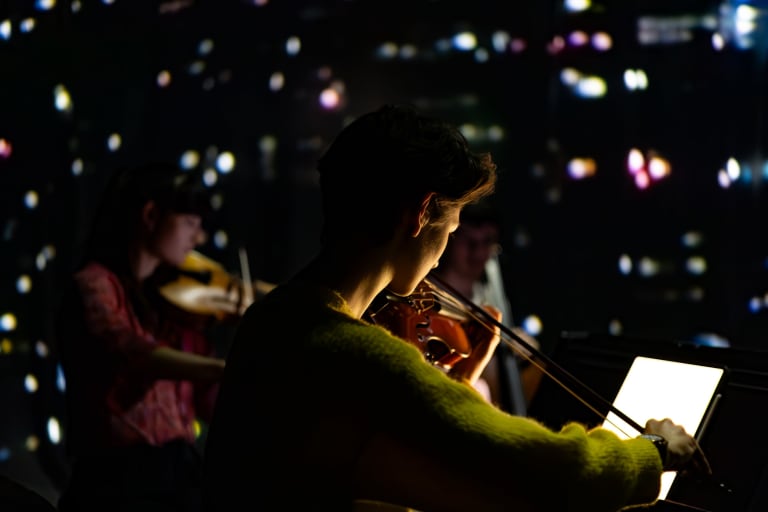 Quartier Est: Barre d’immeuble IV (saison 23/24) - 1