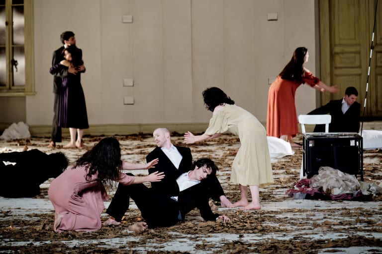 240620-BONP-BB-PG282_BARBE-BLEUE_Pina Bausch_L Di Piazza A Kirscher F Révillion E Belem LA Boucaud D Stokes A Hiddinga A Ibot (c) Agathe Poupeney OnP