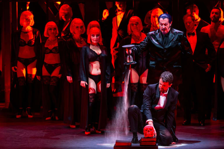 The Rake's Progress (saison 24/25) - 25