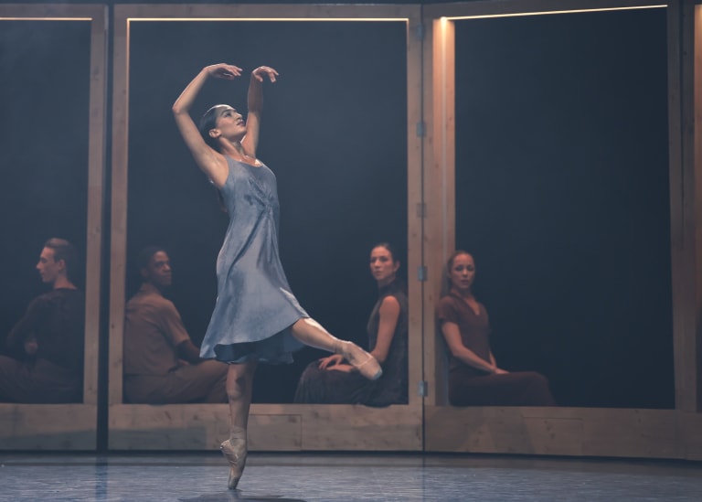 MHB_9392_RHAPSODIES__M. November_Letizia Galloni © Maria-Helena BuckleyOnP