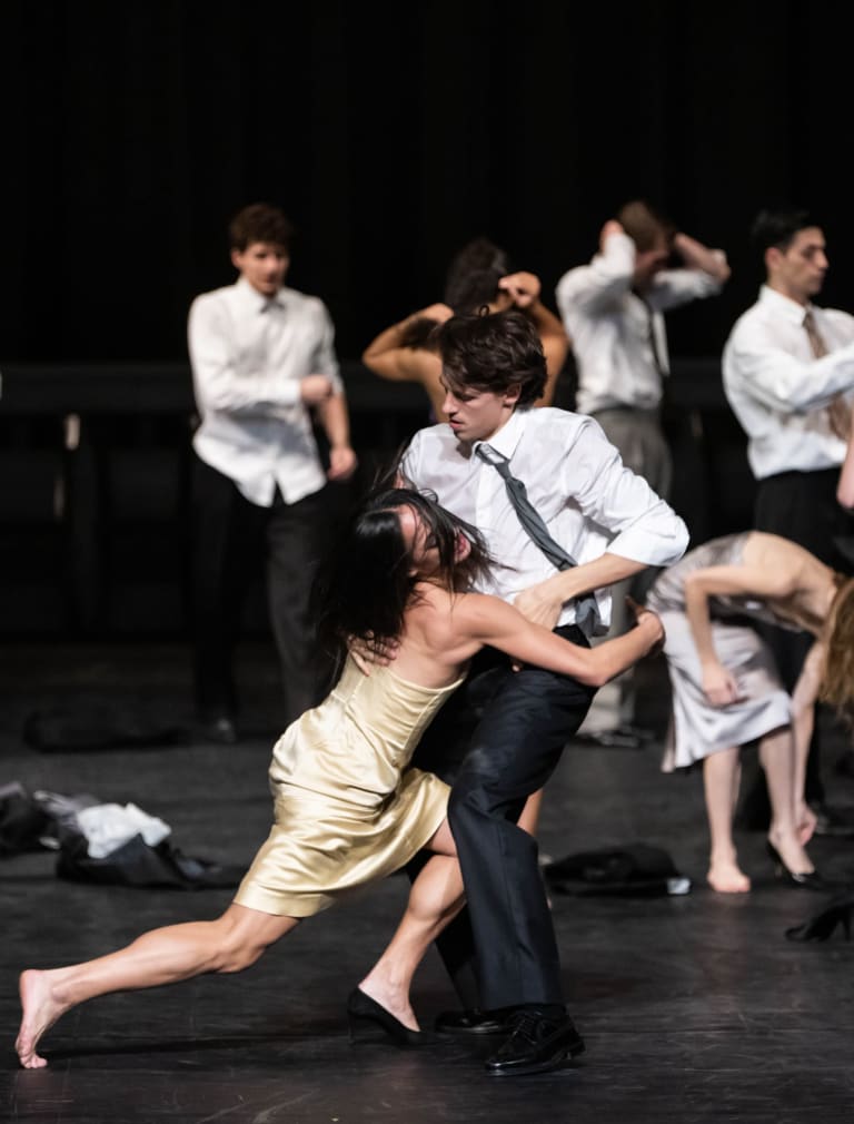 _DSC5754_KONTAKTHOF Une pièce de Pina Bausch_Letizia Galloni Germain Louvet (c) Julien Benhamou OnP