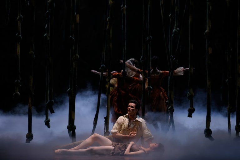 2023 06-HIST-©Loboff-2069_HISTOIRE MANON_Kenneth MacMillan_Sae Eun Park Paul Marque (c) Svetlana Loboff OnP