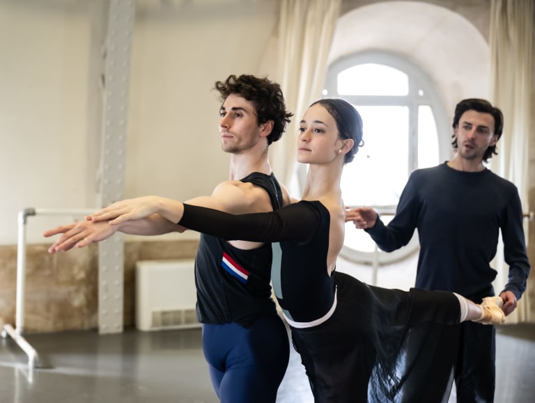 _Z9Z2599_DANSEURS CHOREGRAPHES_L'ABANDON_Florimond Lorieux avec A Maryianowski L Sagioro (c) Julien Benhamou OnP