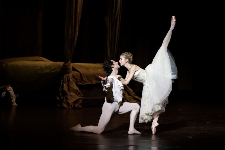 2023 06-HIST-©Loboff-1223_HISTOIRE MANON_K. MacMillan_M. Ould-Braham M. Ganio (c) Svetlana Loboff OnP