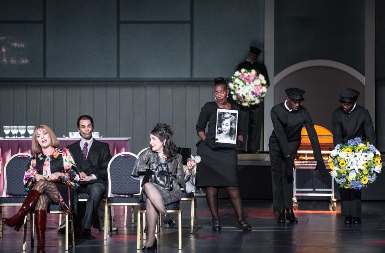 A Quiet Place (saison 21/22) - 1