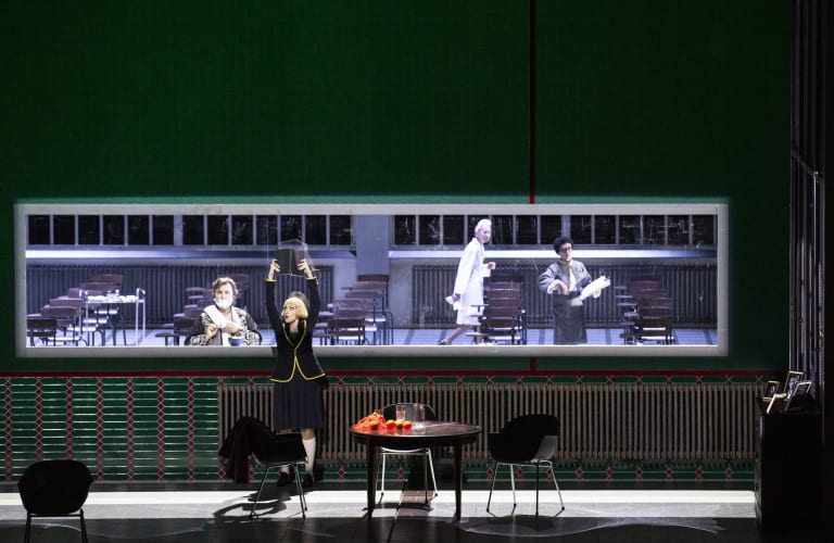 Hamlet 22-23 © Bernd Uhlig - OnP (3)