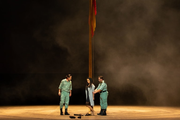 Carmen (saison 22/23) - 6